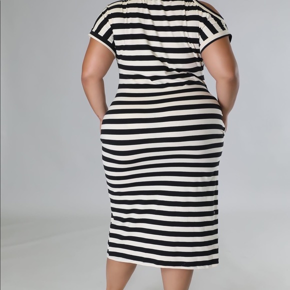 Halle Babe Dress - Picture 3 of 3